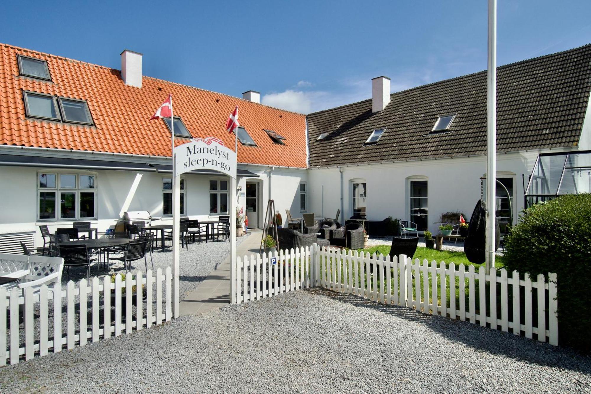 Hotel Marielyst Sleep'N Go Væggerløse Exterior foto